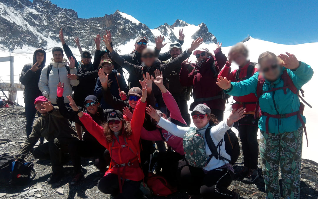 Projet “Imagine ton Glacier” – II – En cabine vers les glaciers